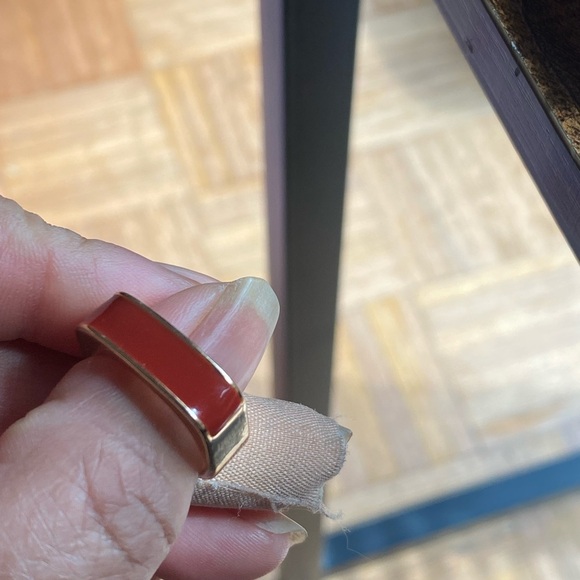 Elegant Red and Gold Band Ring - Picture 1 of 6